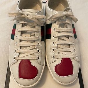 Gucci Womens Ace Low 'Heart' White/Green/Red Sneakers